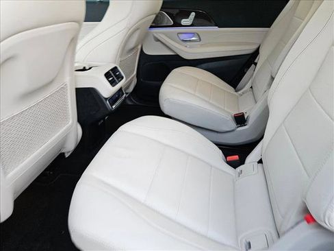 Used 2026 Mercedes-Benz GLS 450 4MATIC image 20