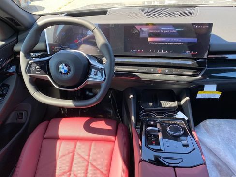 New 2026 BMW 530i xDrive AWD/4WD image 9