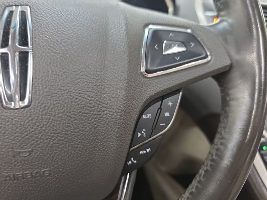 Used 2016 Lincoln MKX Reserve w/ Climate Package AWD/4WD image 23