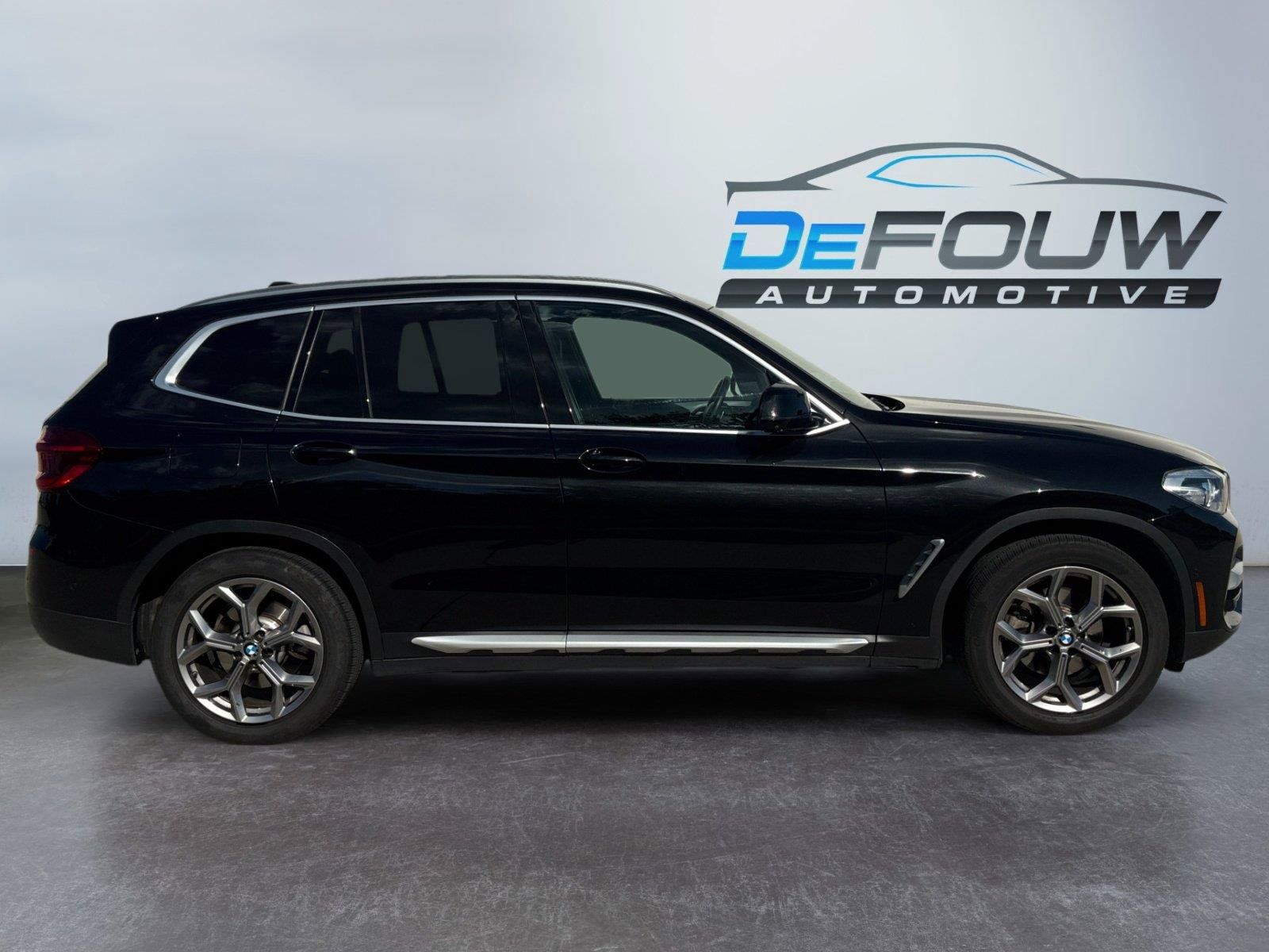Used 2021 BMW X3 xDrive30i w/ Premium Package AWD/4WD image 2