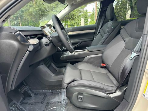 New 2025 Volvo EX90 Ultra image 20