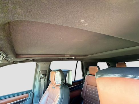 Used 2023 GMC Yukon Denali Ultimate image 27