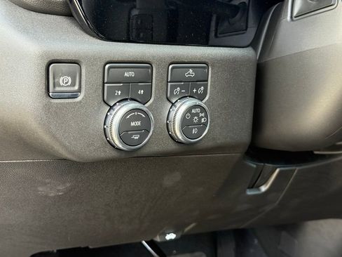 New 2026 GMC Sierra 1500 Elevation image 19