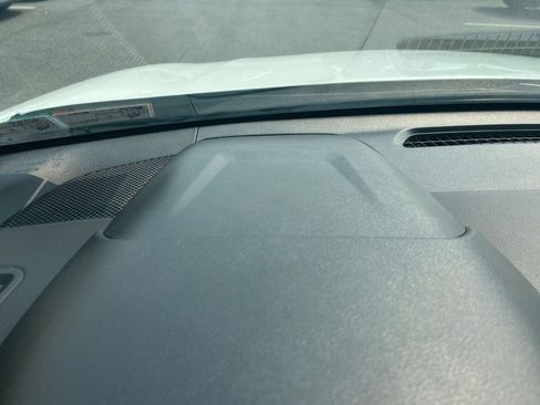 Used 2025 Nissan Altima 2.5 SV FWD image 30