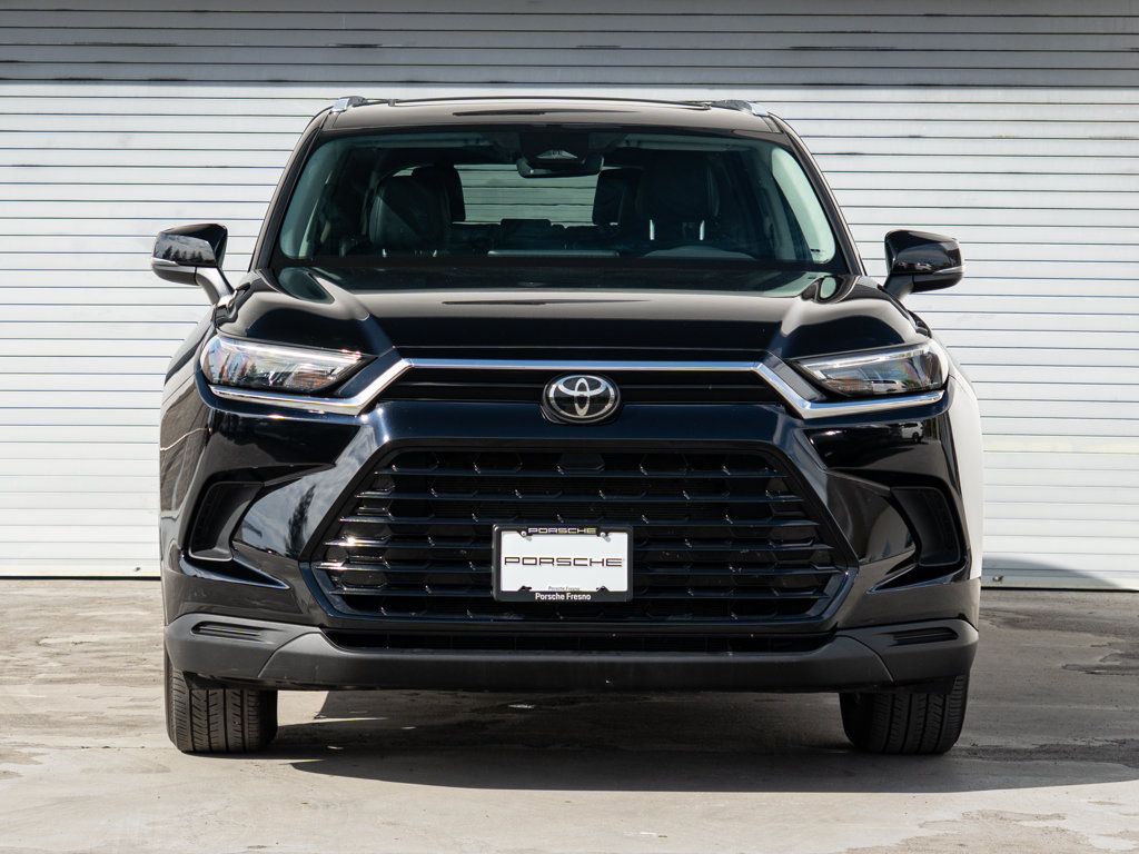 Used 2025 Toyota Grand Highlander FWD image 25