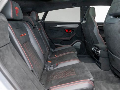 Used 2024 Lamborghini Urus Performante image 16