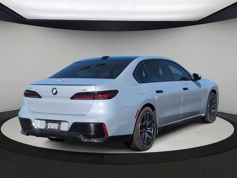 Certified 2023 BMW i7 xDrive60 w/ Executive Package 2 image 8