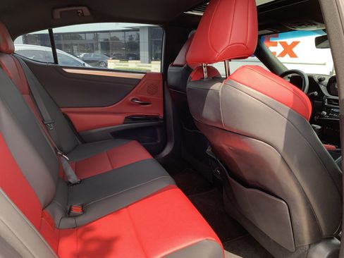 Used 2024 Lexus ES 350 F Sport w/ Accessory Package (Z2) FWD image 33