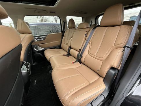 Certified 2025 INFINITI QX80 Sensory image 23