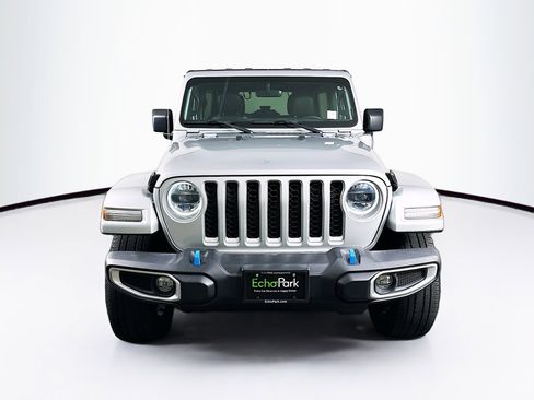 Used 2023 Jeep Wrangler Unlimited Sahara w/ Cold Weather Group AWD/4WD image 2