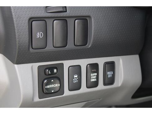 Used 2015 Toyota Tacoma 4x4 Double Cab image 13