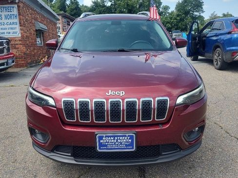 Used 2019 Jeep Cherokee Latitude Plus w/ Cold Weather Group AWD/4WD image 8