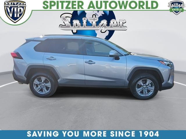 Used 2024 Toyota RAV4 XLE AWD/4WD image 9
