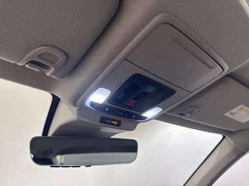 Used 2024 Honda Accord Touring image 15