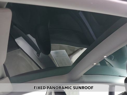 Used 2023 Tesla Model 3 Standard Range image 5