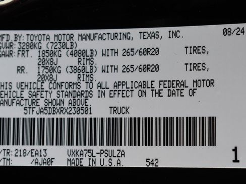 Used 2024 Toyota Tundra Limited image 33