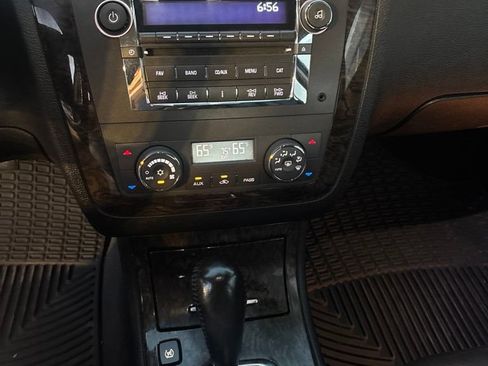 Used 2008 Cadillac DTS FWD image 20