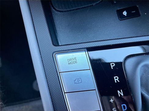 Certified 2025 Hyundai Elantra Sport FWD image 31