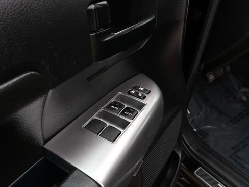 Used 2018 Toyota Sequoia TRD Sport image 18