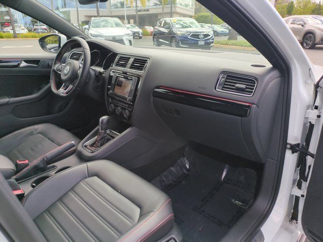 Used 2018 Volkswagen Jetta GLI FWD image 30