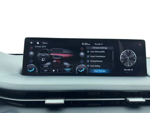 Used 2022 Genesis GV70 3.5T Sport image 34