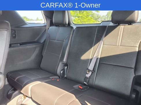 Certified 2023 Chevrolet Traverse RS AWD/4WD image 35