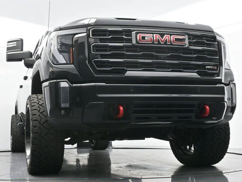Used 2024 GMC Sierra 2500 AT4 w/ AT4 Premium Plus Package AWD/4WD image 45