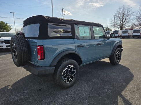 Certified 2022 Ford Bronco 4-Door AWD/4WD image 5