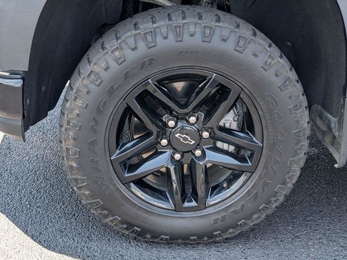 Used 2022 Chevrolet Silverado 1500 LT Trail Boss AWD/4WD image 11