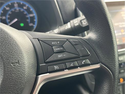 Used 2024 Nissan Leaf S image 22