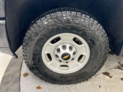 Used 2024 Chevrolet Silverado 2500 W/T image 25