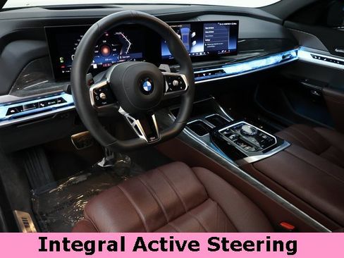 Used 2025 BMW 760i xDrive w/ Executive Package image 16