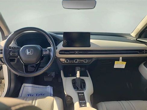Used 2024 Honda HR-V EX-L image 11