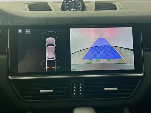 Used 2019 Porsche Cayenne S AWD/4WD image 14