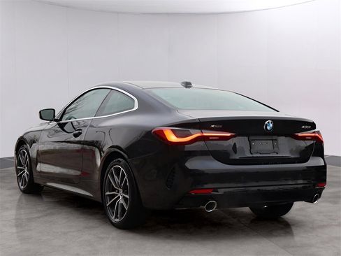 Used 2024 BMW 430i xDrive Coupe w/ Premium Package image 5
