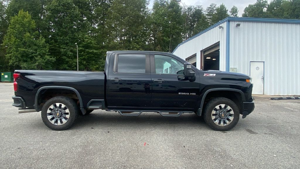 Used 2024 Chevrolet Silverado 2500 Custom w/ Custom Value Package AWD/4WD image 4