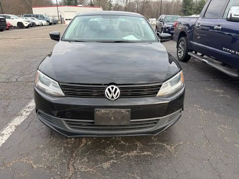 Used 2014 Volkswagen Jetta S image 2