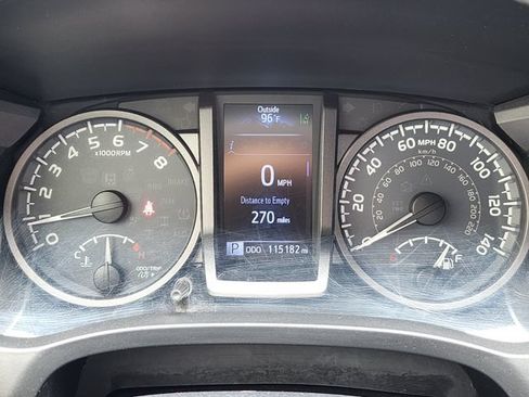 Used 2018 Toyota Tacoma TRD Off-Road AWD/4WD image 30