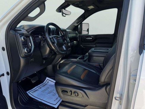 Used 2021 GMC Sierra 2500 AT4 w/ AT4 Premium Plus Package AWD/4WD image 21