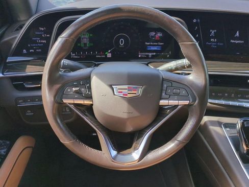 Used 2021 Cadillac Escalade Premium Luxury image 26