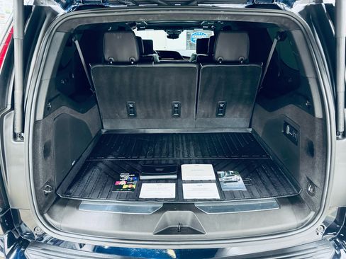 Used 2024 Cadillac Escalade ESV Sport Platinum image 28