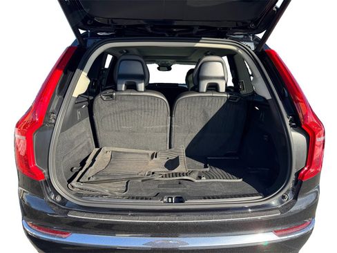 Certified 2024 Volvo XC90 B5 Core w/ Climate Package image 5