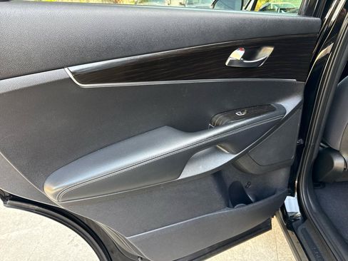 Used 2019 Kia Sorento L FWD image 36