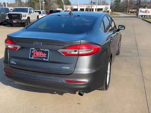 Used 2020 Ford Fusion SE image 8