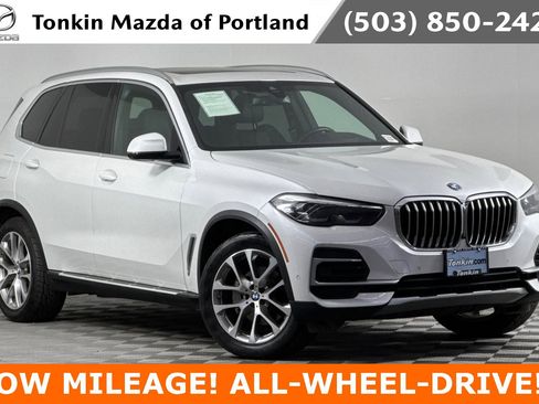 Used 2022 BMW X5 xDrive40i w/ Premium Package image 1