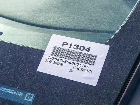 Used 2022 Ford Explorer XLT w/ Equipment Group 202A image 23