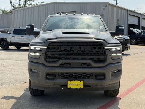 New 2026 RAM 2500 Limited AWD/4WD image 3