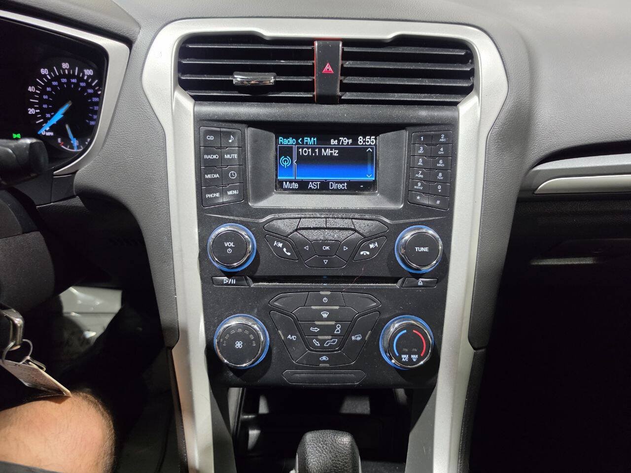Used 2014 Ford Fusion S FWD image 33