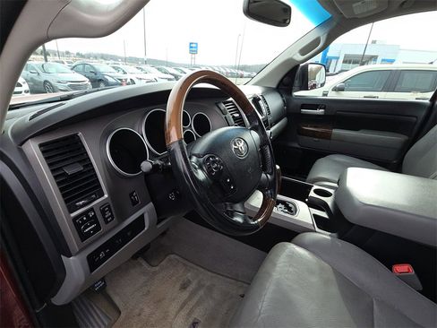 Used 2010 Toyota Tundra Limited image 15