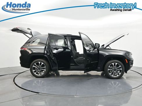 Used 2023 Jeep Grand Cherokee Overland AWD/4WD image 47